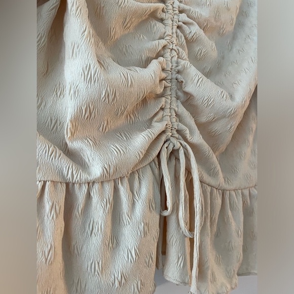 Nordstrom textured ruffle blouse - Picture 3 of 5